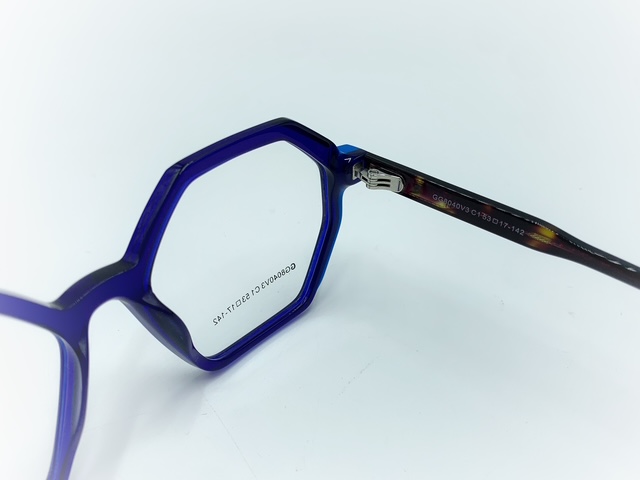 Montura GG8040V3 53-17-142 Vicino 