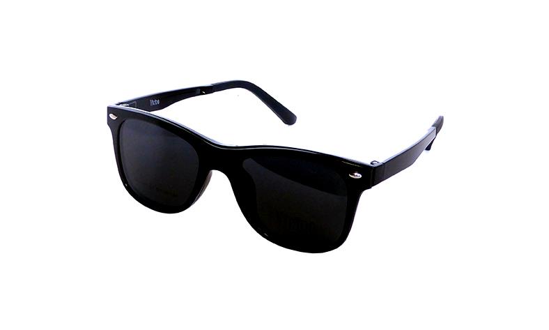 Montura 16C1045 TR90 C1 52-20-44 56 (144) Negro Brillo - Polarizado Gris  Vicino